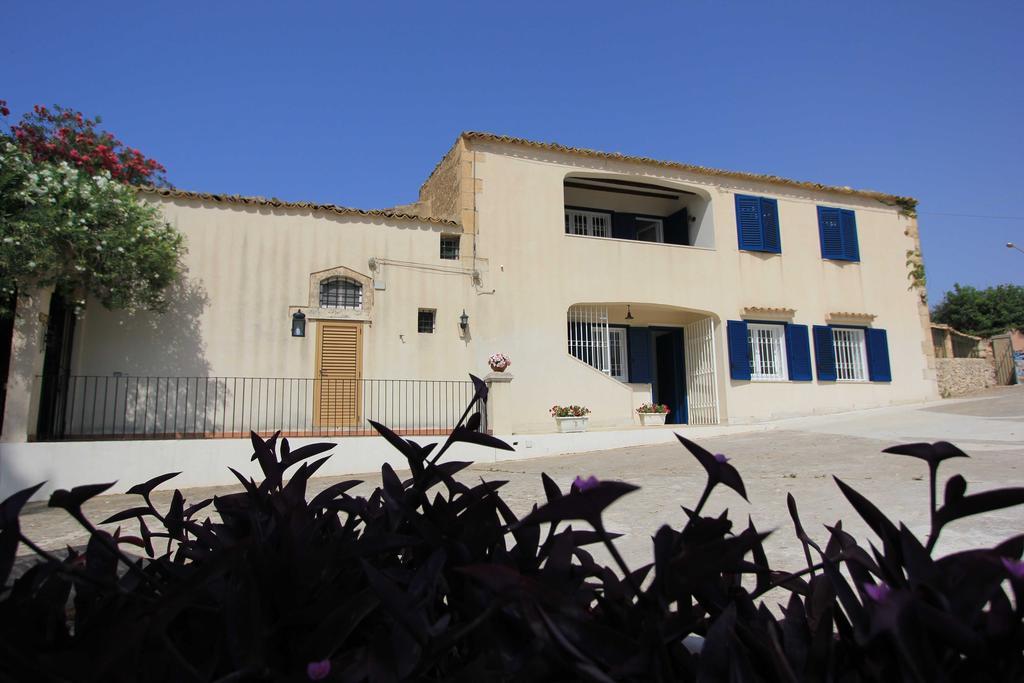 Sud Est Le Case Di Elisa Marina di Ragusa Bagian luar foto