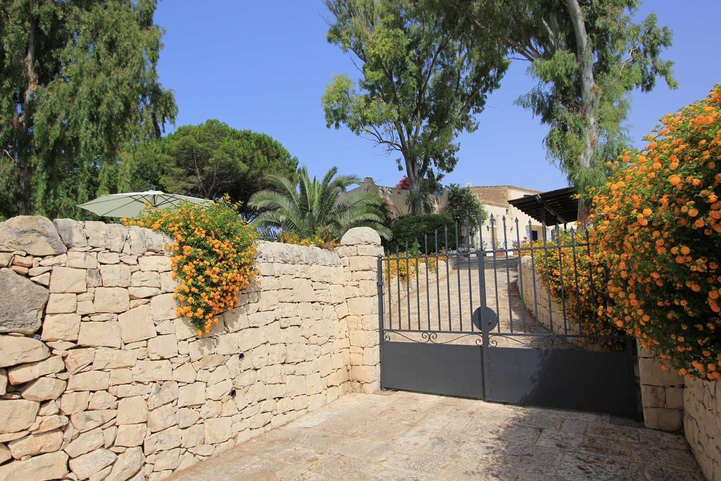 Sud Est Le Case Di Elisa Marina di Ragusa Bagian luar foto